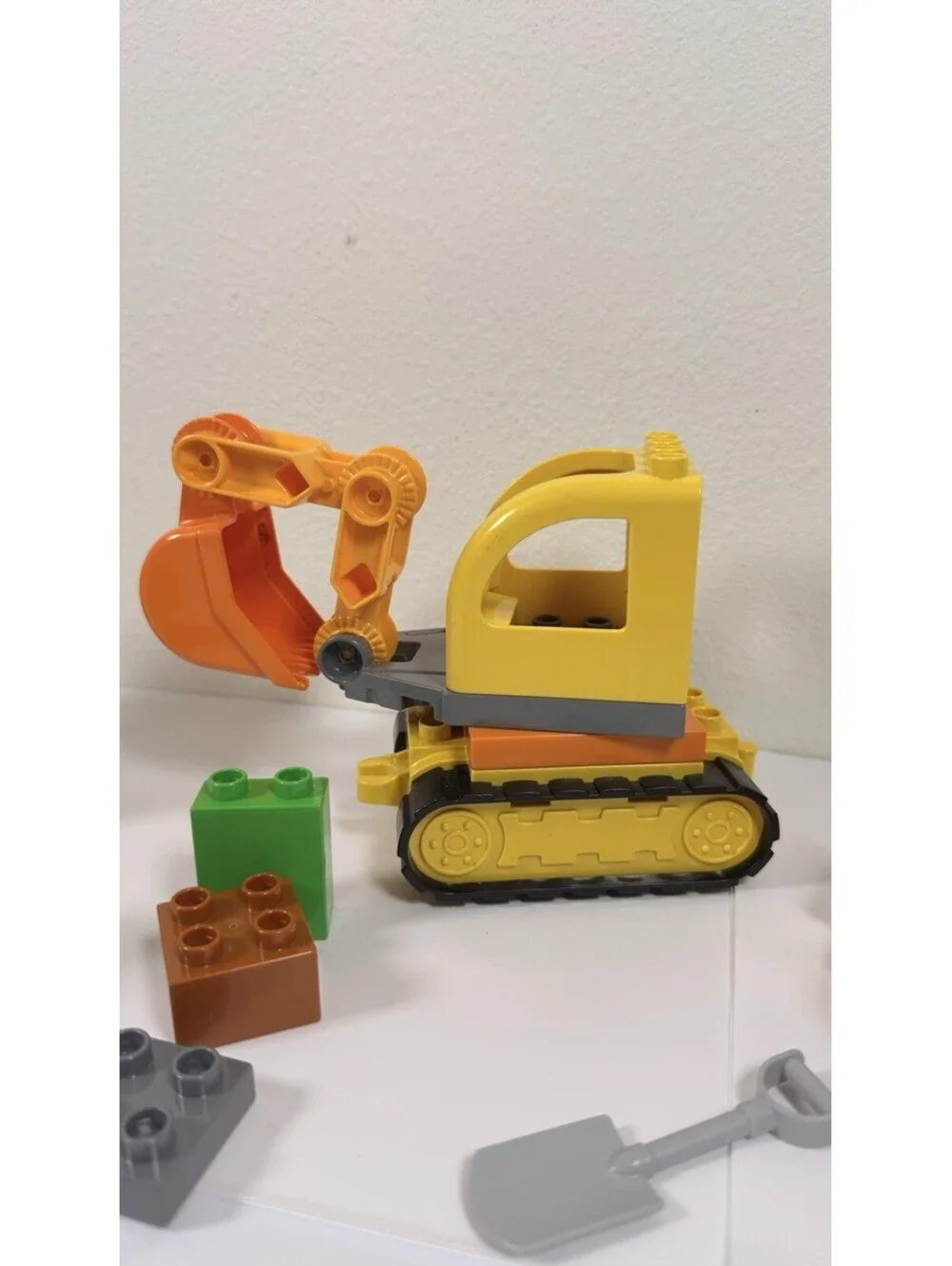LEGO DUPLO Town Truck & Tracked Excavator 10812 Replacement Pieces